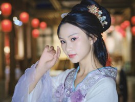 孝心感人！抖音网红‘水果姐’李桂芹带母亲同台献唱